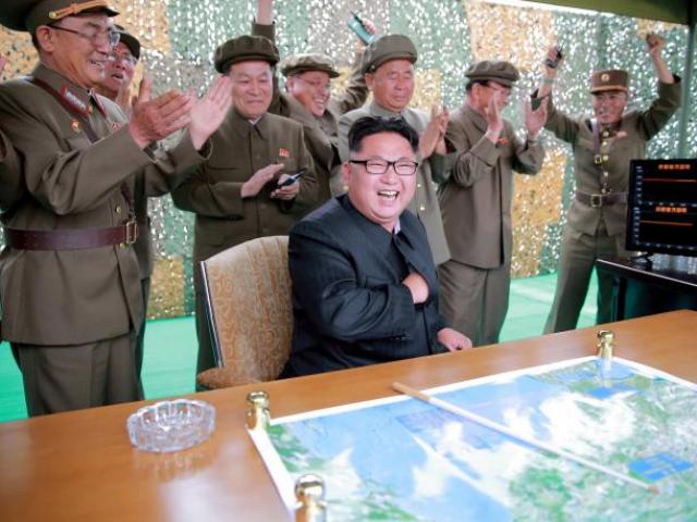 Thế giới - Kim Jong-un cảnh báo gửi “món quà lớn hơn” dành cho Mỹ