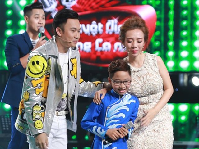 Ca nhạc - MTV - Cậu bé "Thị Mầu" khiến giám khảo quẩy tưng bừng trên ghế nóng