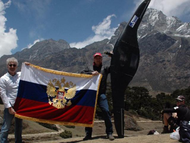 Thế giới - UAV Nga chinh phục đỉnh núi cao nhất thế giới