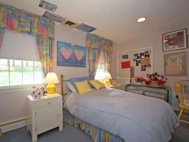 Tài chính - Bất động sản - Có gì trong ngôi nhà từ thập niên 70 được rao bán 14 tỷ đồng?