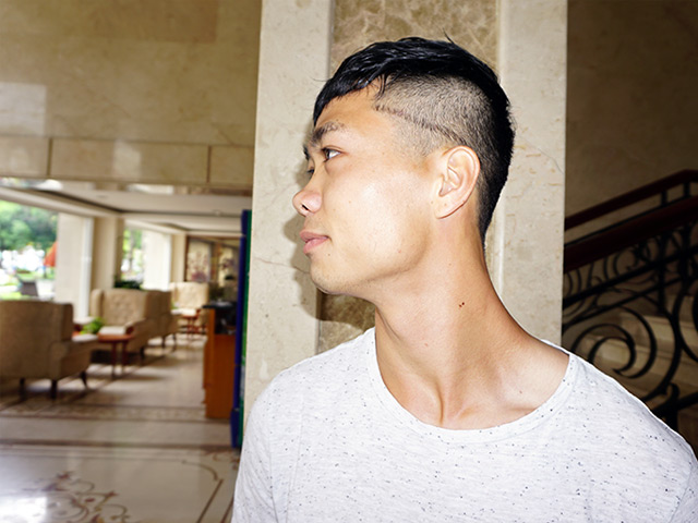 Bóng đá - Công Phượng khoe tóc mới "cực chất" lên hội quân đội tuyển Việt Nam