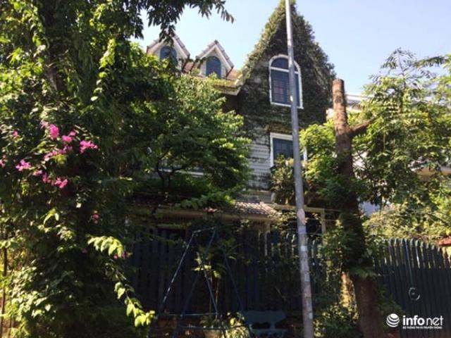 Tài chính - Bất động sản - Muôn vẻ đẹp “trốn" nắng gắt của những căn biệt thự giữa phố