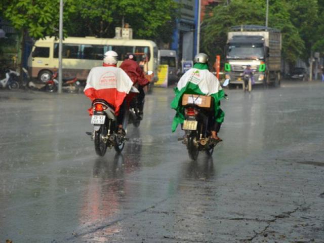 Tin tức trong ngày - Cơn "mưa vàng" đã trút xuống Hà Nội sau nắng nóng kỷ lục