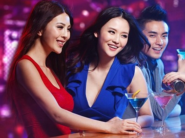 Con gái hay đi bar, club dễ thành công trong cuộc sống