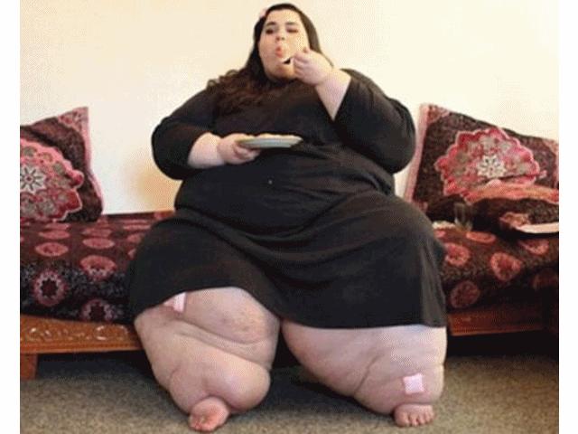 Bí quyết làm đẹp - Choáng với màn giảm cân kinh thiên động địa của cô gái 300kg