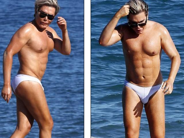 Bí quyết làm đẹp - "Búp bê Ken" khoe thân hình 6 múi nhân tạo trên bãi biển