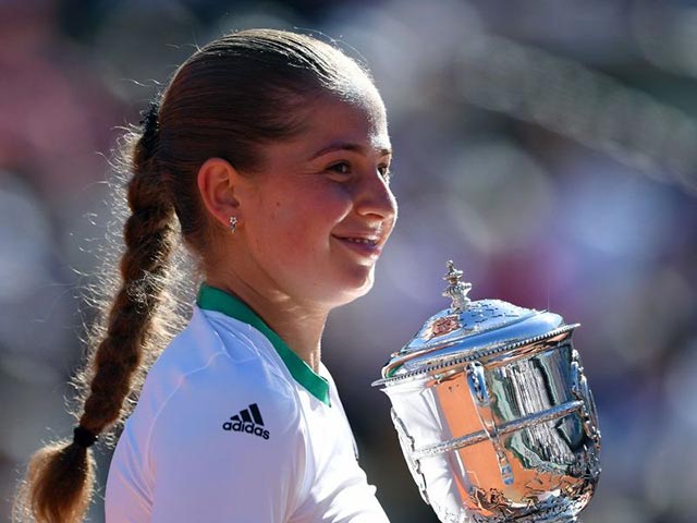 Thể thao - Tin nóng Roland Garros 11/6: Ostapenko giàu to sau chức vô địch