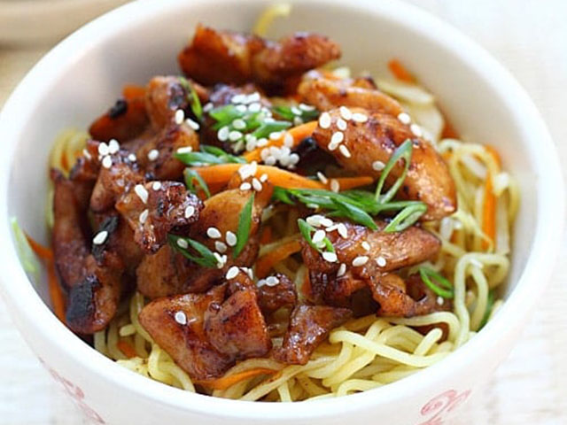 Ẩm thực - Mỳ xào đậm đà cho bữa sáng đầy năng lượng