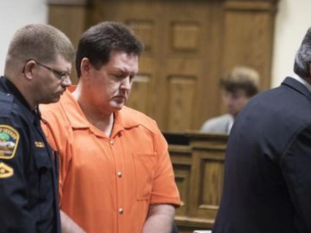 Thế giới - Mỹ: Lời khai ghê sợ của kẻ nhốt người vào thùng để hiếp