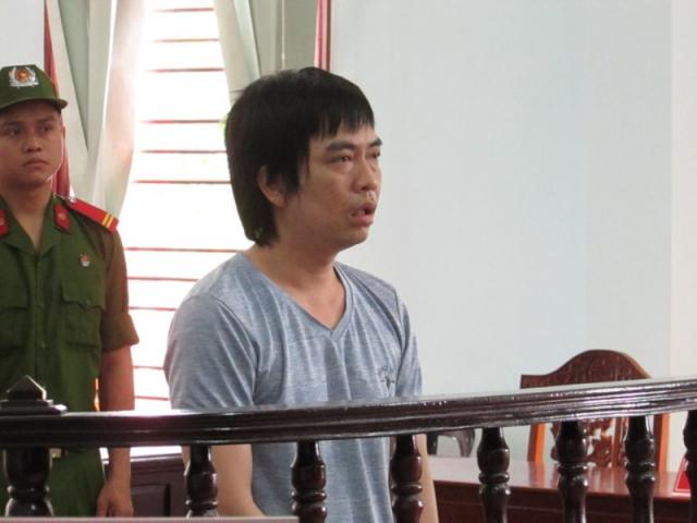 Pháp luật - Bị người lạ đánh ngoài đường, về… đánh bà hàng xóm