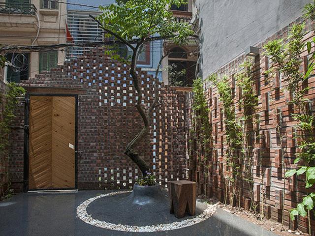 Tài chính - Bất động sản - Nhà gạch ở Hào Nam nổi bật trên tạp chí kiến trúc hàng đầu thế giới