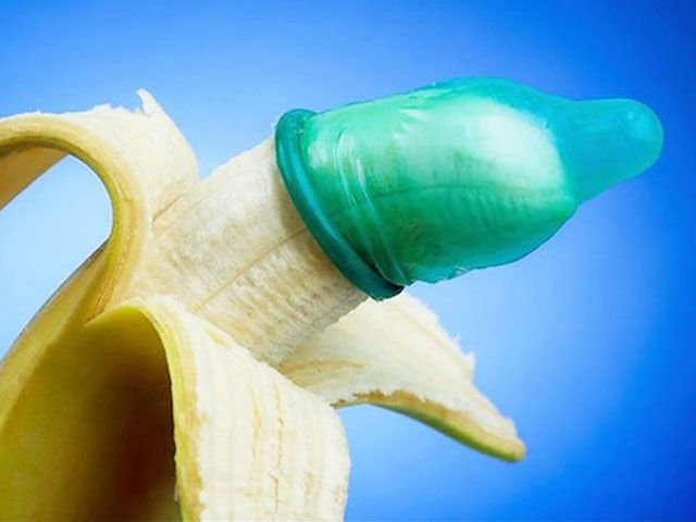 Tin vịt - Tin vịt: 2 tên cướp bị tóm gọn vì… sự cố bao cao su