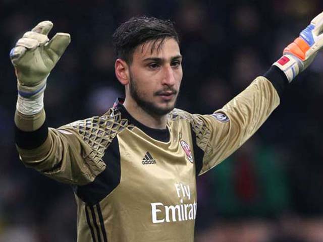 Bóng đá - Phản bội Milan, đòi sang Real, "tiểu Buffon" bị ném tiền vào mặt