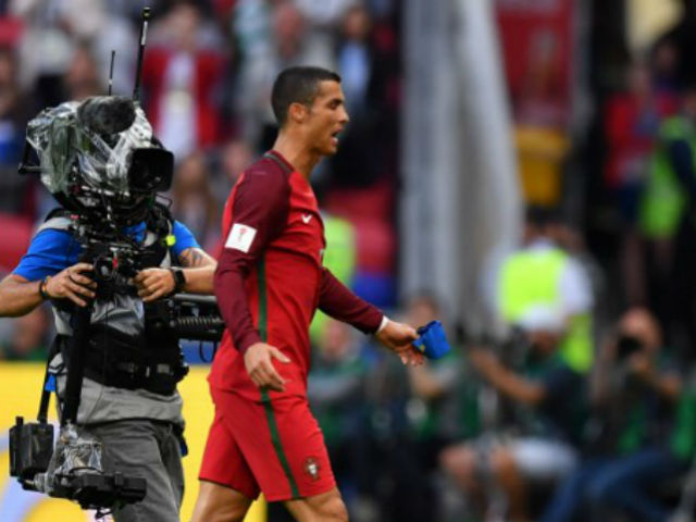 Confederations Cup 2017: Công nghệ video hại Bồ Đào Nha - Ronaldo