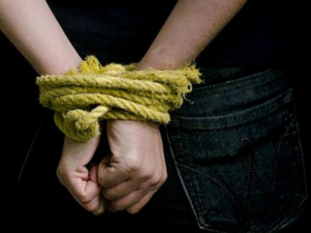 Pháp luật - Công an tìm người báo bị bắt cóc chở đi đòi nợ