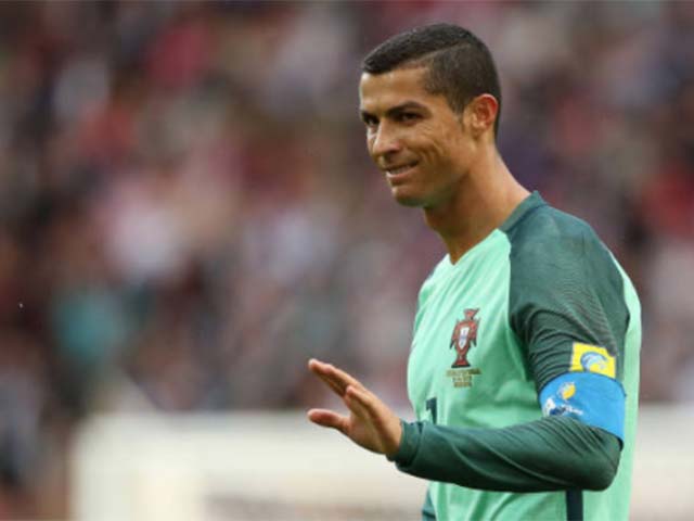 Góc chiến thuật Nga – Bồ Đào Nha: Ronaldo làm, SAO Barca suýt phá