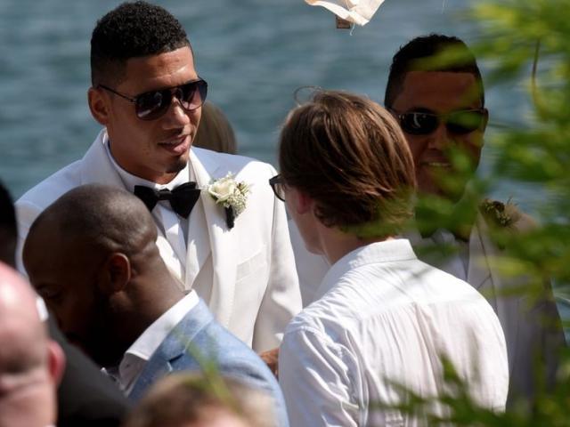 Bóng đá - Sao MU 3 đám cưới 1 tuần: Rooney và dàn WAG tất tả “chạy xô”