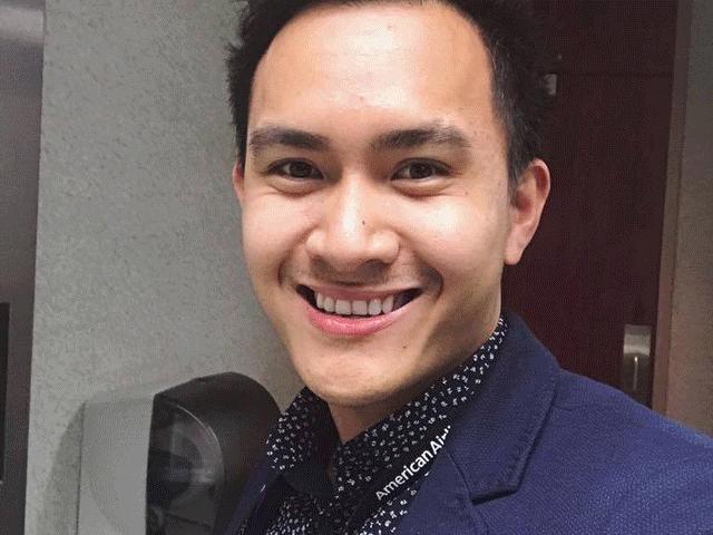 Sao Việt - Không ngờ con ruột Hoài Linh đẹp như soái ca và còn "đỉnh" thế này