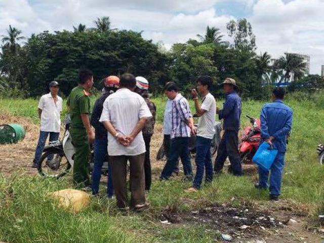 Tin tức trong ngày - Khóc ngất khi phát hiện thi thể trôi sông là người thân