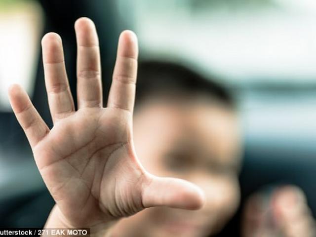 Thế giới - Nga: Bắt giữ kẻ hãm hiếp hơn 700 lần 5 bé gái nhận nuôi