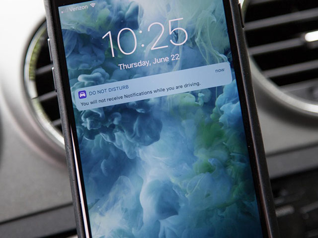 Công nghệ thông tin - Làm chủ tính năng iPhone tự "đóng băng" khi lái xe