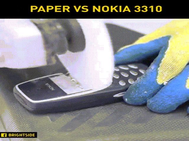 Thời trang Hi-tech - Xem cưa giấy cho "huyền thoại" Nokia 3310 "ăn hành"