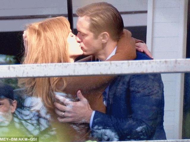 Phim - Vợ cũ Tom Cruise thấy "xấu hổ" khi bị bạo hành trong phim mới