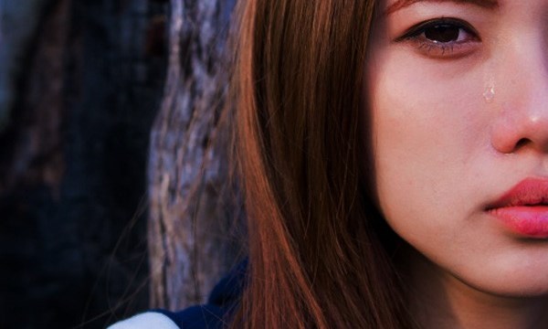 Bạn trẻ - Cuộc sống - Đàn bà đẹp cũng mắc lỗi “không biết giữ chồng“