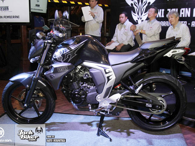 Xe xịn - Cận cảnh xe côn tay giá rẻ Yamaha Byson FI