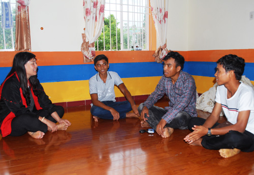 Giáo dục - du học - Vượt gần 1.500km để... tiếp sức mùa thi