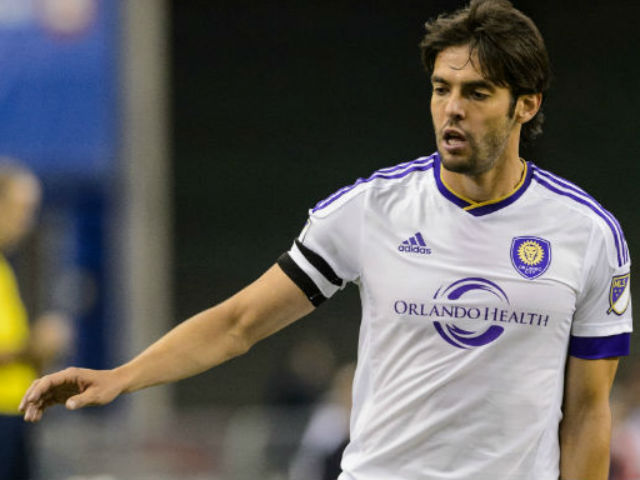 Các giải bóng đá khác - Sang Mỹ, Kaka lần đầu nhận thẻ đỏ trực tiếp