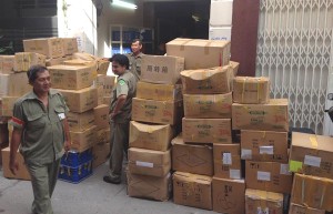 Thị trường - Tiêu dùng - Phát hiện hàng ngàn hộp mỹ phẩm giả tại TP.HCM
