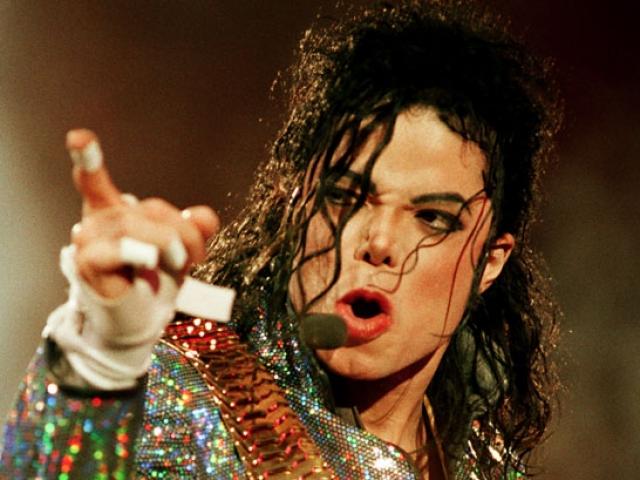 Phim tài liệu về Michael Jackson của Sony bị kiện