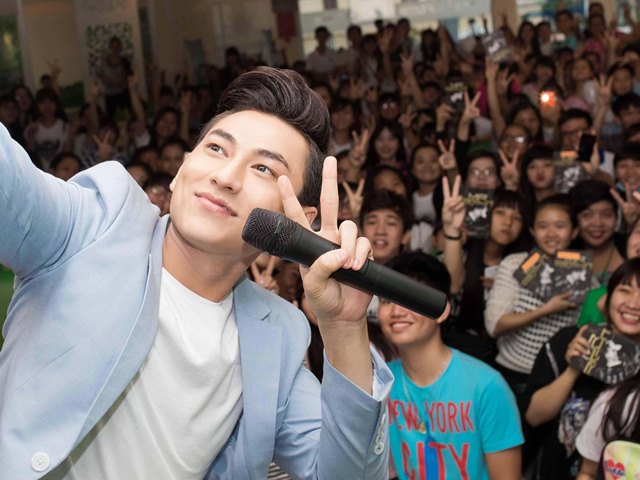 Ca nhạc - MTV - Isaac bán sạch single đầu tay trong 2 ngày