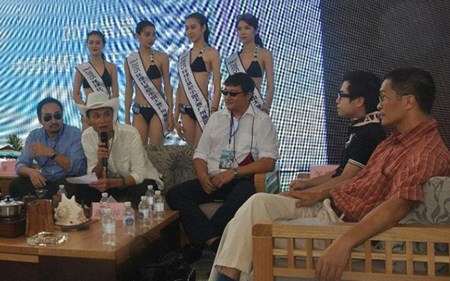 Tài chính - Bất động sản - Đại gia họp bàn xây "vương quốc" đảo trong mơ