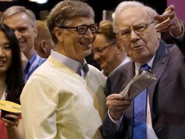 Tỉ phú Buffet lại mang gần 4 tỷ USD từ thiện