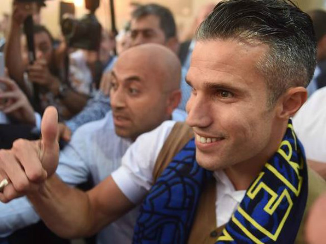 Bóng đá Ngoại hạng Anh - Nóng: MU và Fenerbahce vẫn chưa "chốt" mức giá vụ Persie