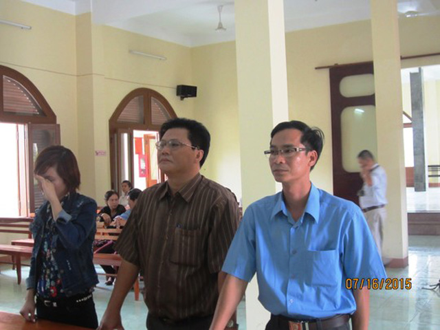 Hồ sơ vụ án - Công an huyện phải bồi thường vì khám ngực phụ nữ