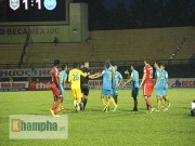 Bóng đá - “Trọng tài ngoại, mời ông về thổi V-League!”