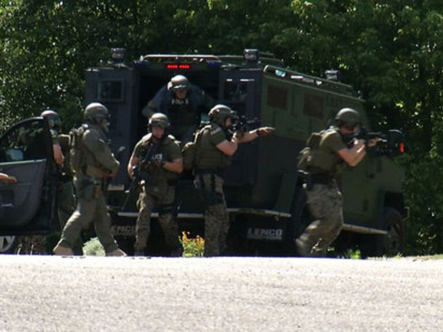 Tin tức trong ngày - Mỹ: Cảnh sát tiêu diệt tay súng bắn chết 4 binh sĩ