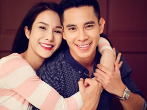 Ca nhạc - MTV - Diệp Lâm Anh tình tứ cùng &quot;trai đẹp&quot; Hồ Vĩnh Khoa