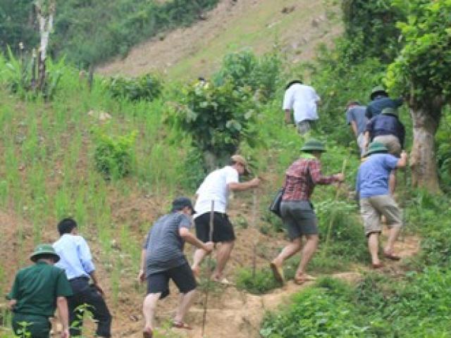 Tin tức trong ngày - Đã khoanh vùng nghi phạm vụ thảm sát ở Nghệ An