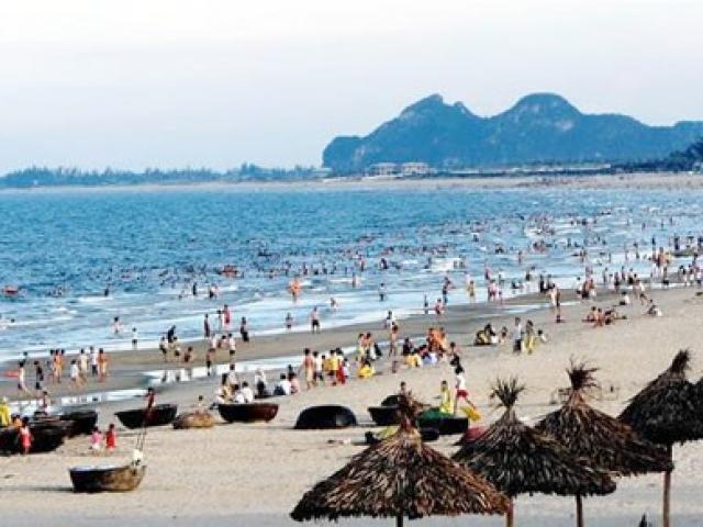 Du lịch - "Tè" bậy trên biển Đà Nẵng, phạt 300.000 đồng