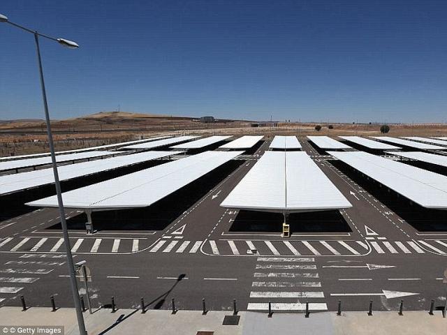 Tin tức trong ngày - Chùm ảnh: Bên trong "sân bay ma" ở Tây Ban Nha