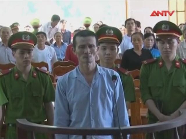 Video An ninh - Nghi bị “cắm sừng”, chém mẹ vợ và vợ trọng thương