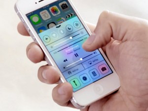 Công nghệ thông tin - 3 mẹo bảo mật thông tin trên màn hình khóa iPhone