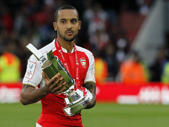 Bóng đá - Giành Emirates Cup, Wenger “mơ” Walcott thành Henry