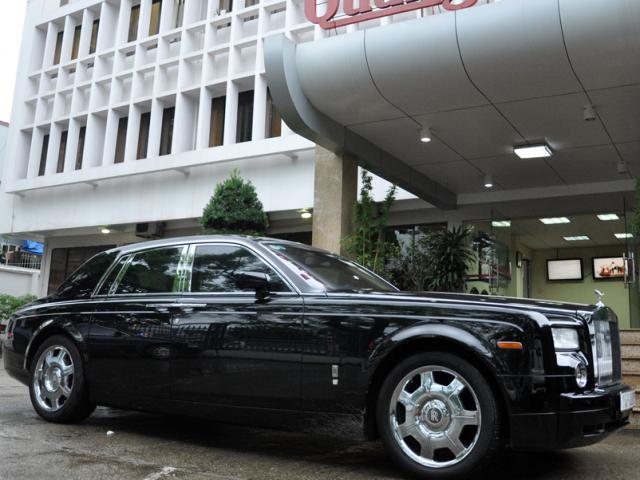 Tin tức trong ngày - "Chúa đảo" Tuần Châu bán siêu xe ủng hộ dân vùng lũ