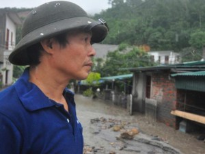 "Chưa bao giờ thấy trận 'đại hồng thủy' nào kinh hoàng đến thế"