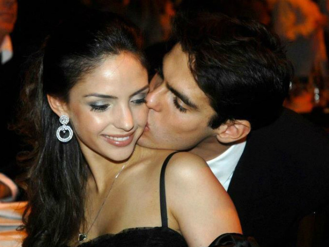 Bóng đá - Tin HOT tối 1/8: Kaka bỏ vợ đẹp lần thứ 2